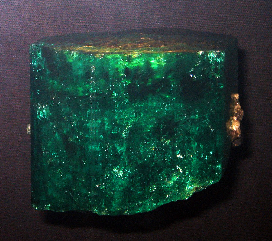 [Obrazek: duke-devonshire-emerald.jpg]
